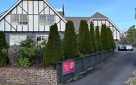 Tudor Manor Bed & Breakfast